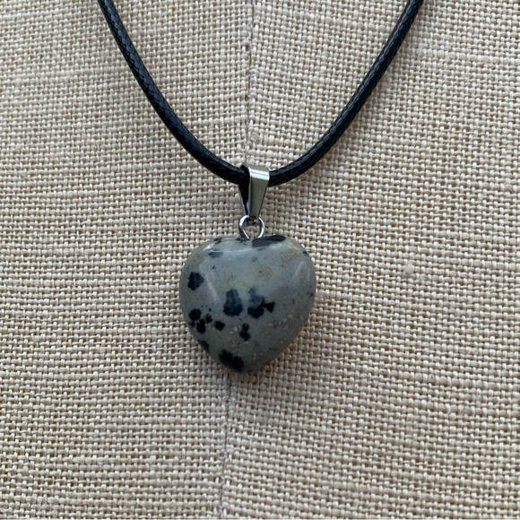 Handmade Genuine Speckled Heart Stone Amulet Necklace - Picture 9 of 10